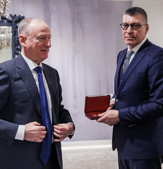 Фото Александр Ярёменко награждён медалью Ордена «За заслуги перед Отечеством» II степени 