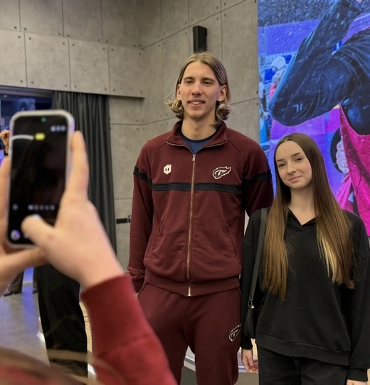 Фото Снежники «Факела» встретились с болельщиками в Москве